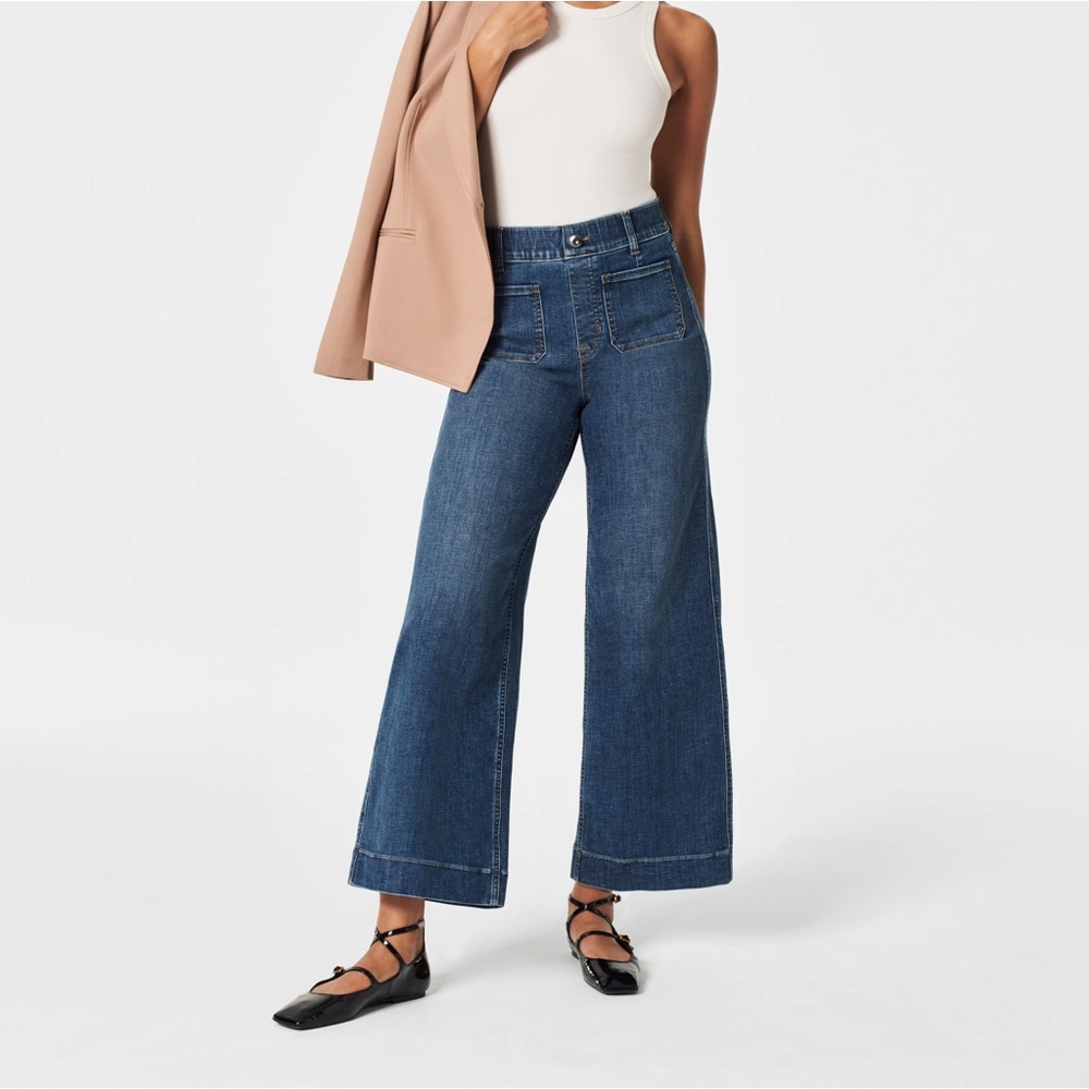 Spanx Cropped Wide Leg Jeans. Shaded Blue/Regular. Size Medium. NWT.